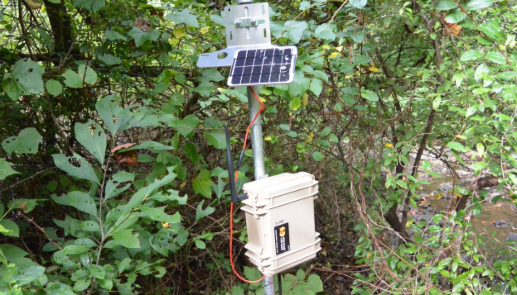 Computer Science Students Collect Real-Time Data With Mayfly Data Logger