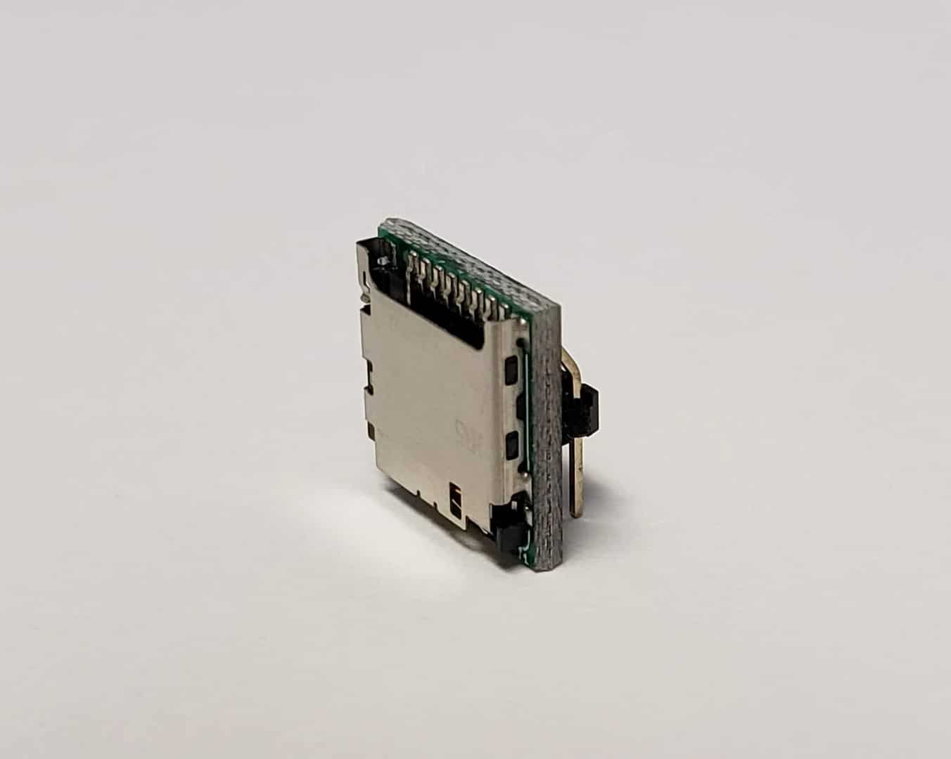 Vertical card adapter